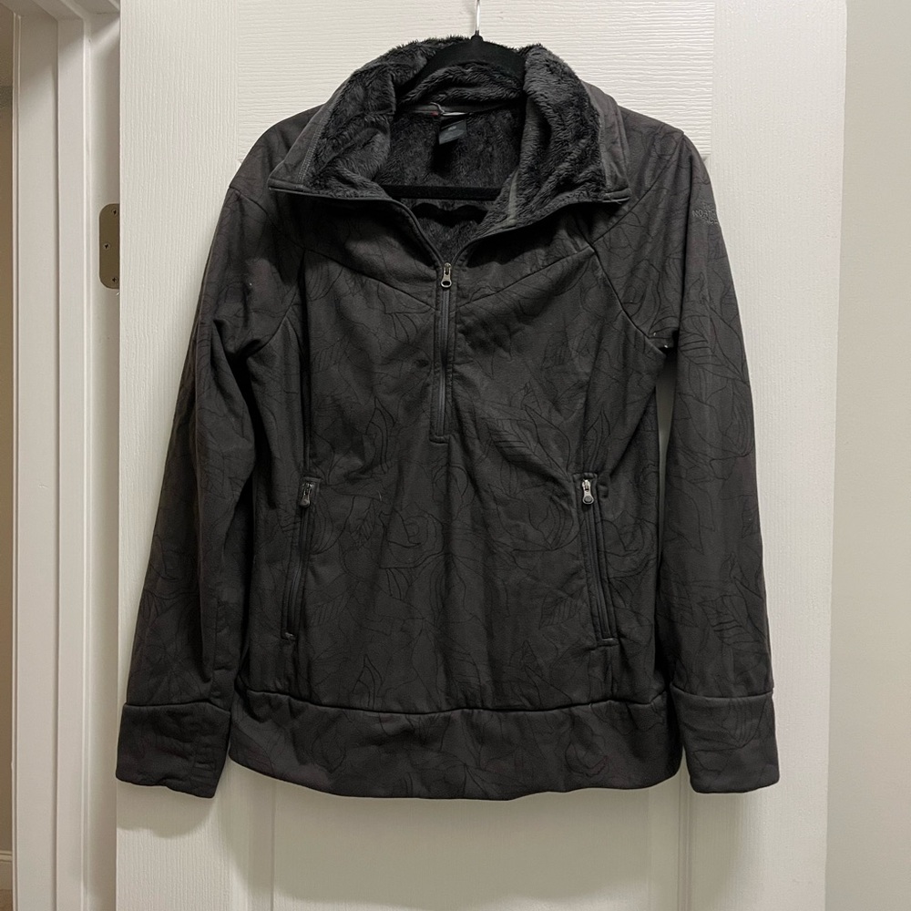 The north face sweater